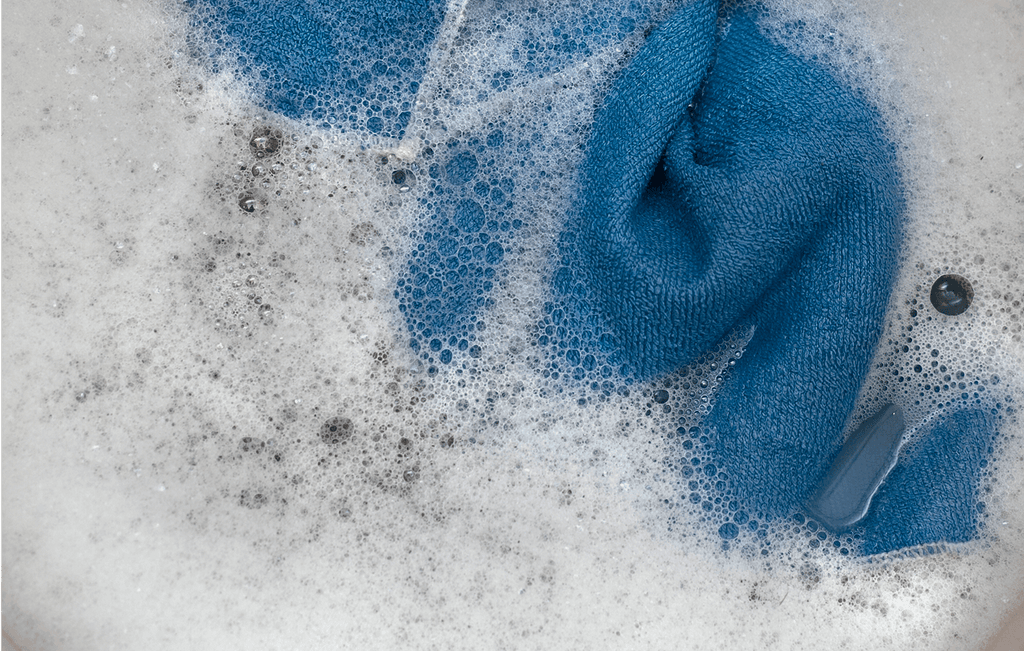 How Long to Soak a Microfiber Cloth When Cleaning It: Expert Tips