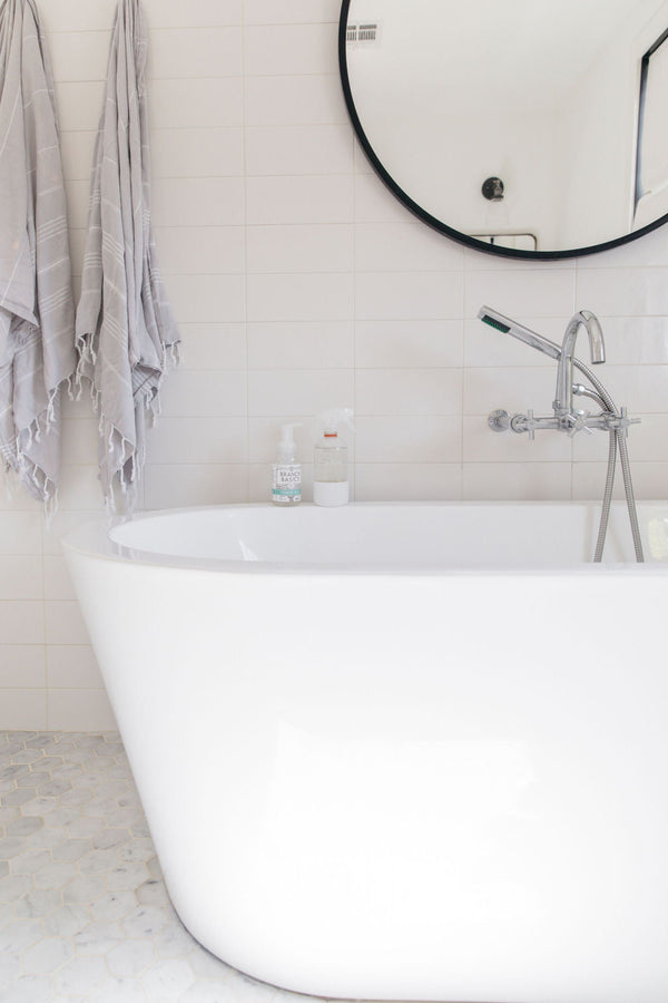 The Benefits of Hot & Cold Therapy (aka Hydrotherapy)