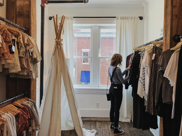 How to Choose Healthy and Sustainable Clothing