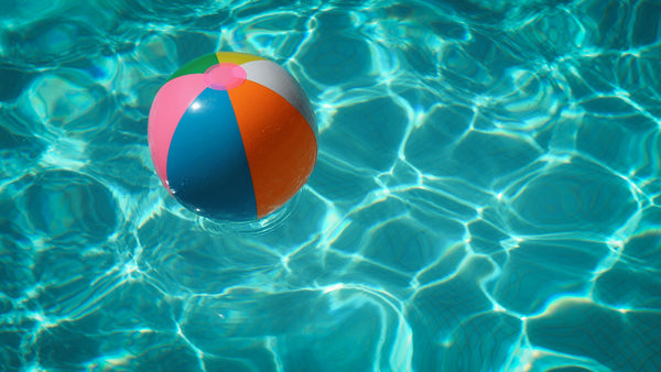 How to minimize chlorine exposure at the pool