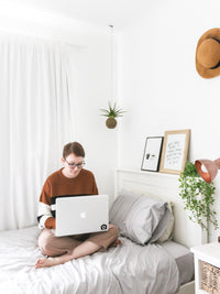 7 Ways to Create a Healthier Living Space in College 