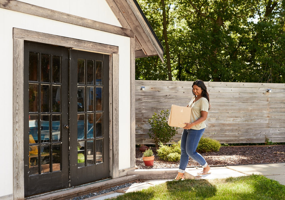 A woman arriving at a healthy home
